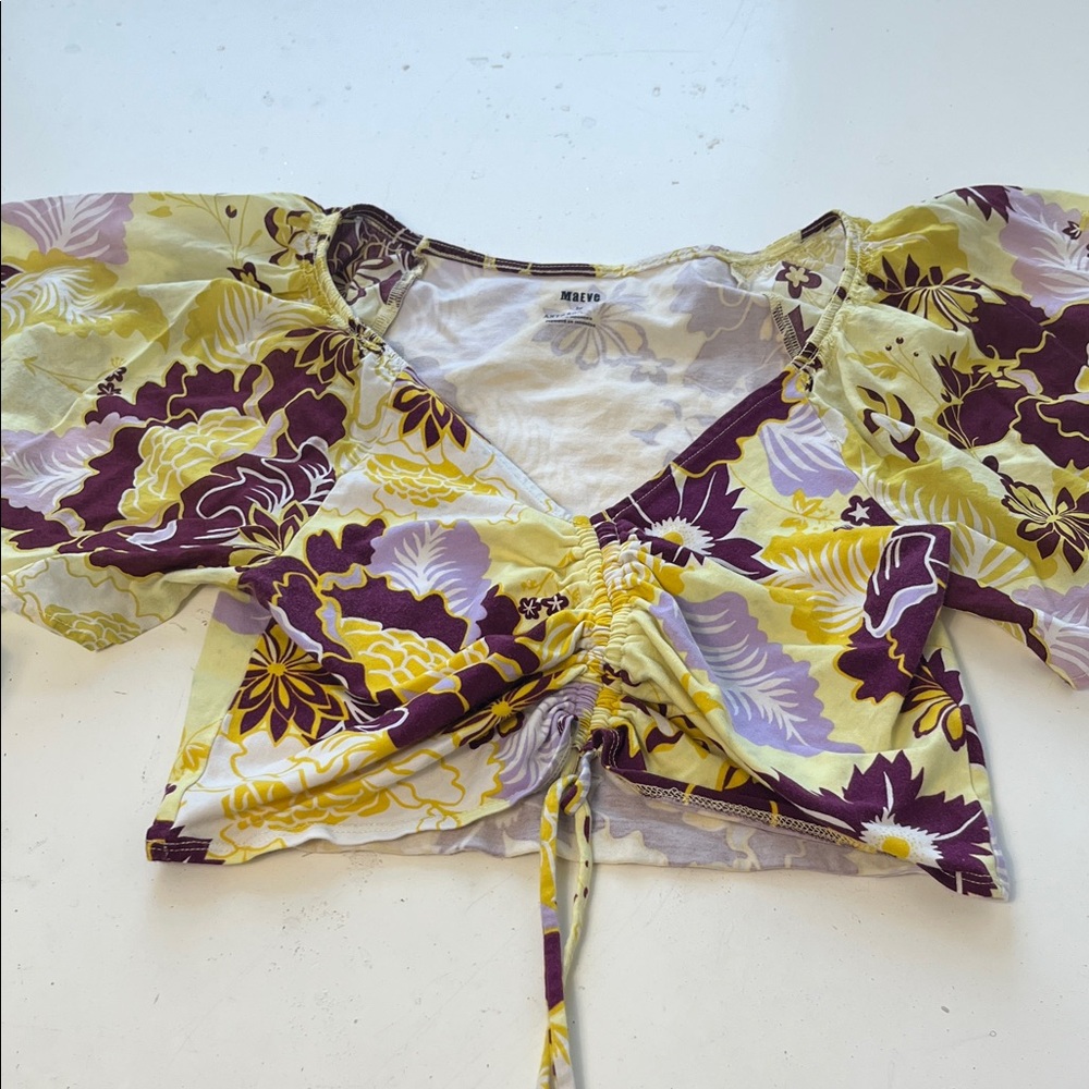 Maeve Small Short Balloon Sleeve Bright Floral Print Cropped V Neck Blouse